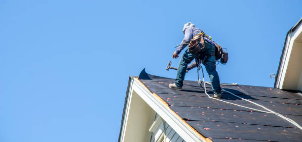 Best Emergency Roof Repair  in Clintonville, WI